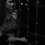 Aishwarya Khare Instagram - वे कमलेया मेरे नादान दिल ✨✨