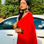 Aishwarya Khare Instagram – तेरी वो एक नज़र ,कर गई असर
दुनिया संवर जाने लगी ❤️❤️