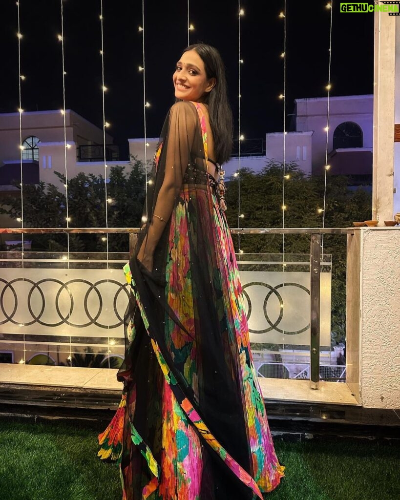 Aishwarya Khare Instagram - ✨❤✨ . Outfit : @nakhraliofficial