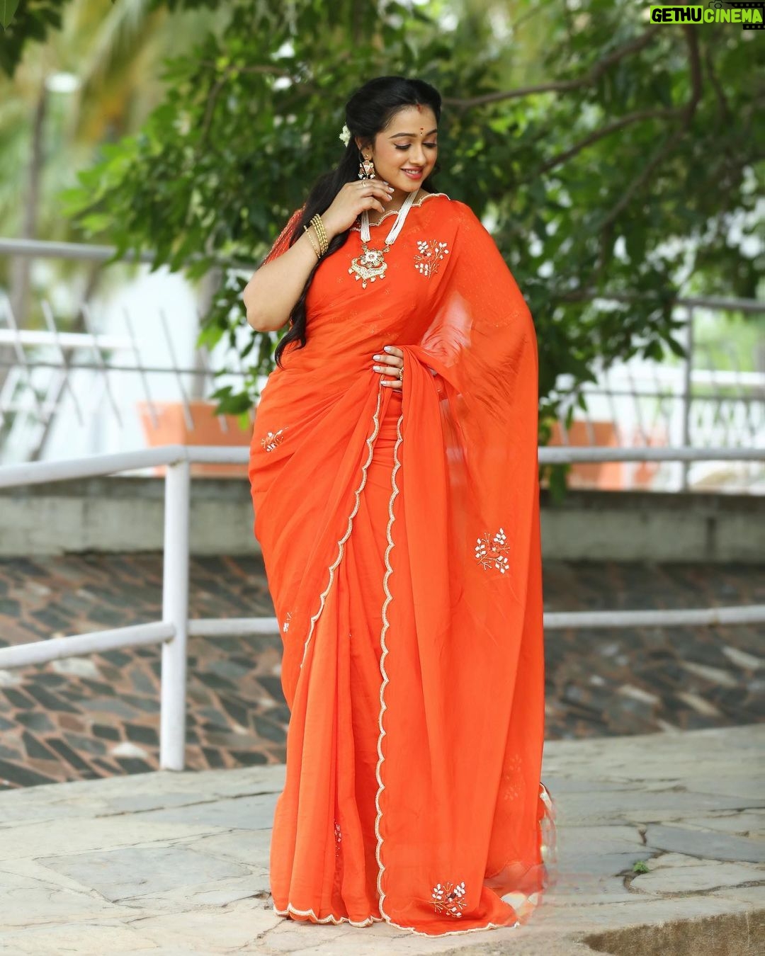Aishwarya Pisse Instagram - Beauty of six yards🥻 Thanks Divya for this beautiful saree Saree by: @ishu.closet5 And thanks Ashoke,ur clicks r always beautiful Pc: @yadala.ashok Annapurna Studio Banjarahills