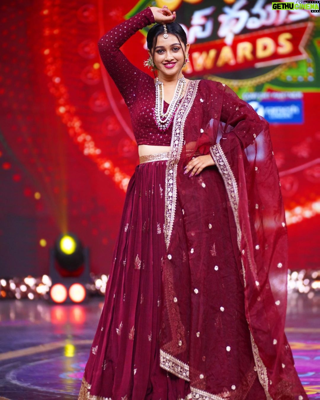 Aishwarya Pisse Instagram - I’m loving it❤️❤️❤️ Outfit: @sarika_designer_studio Pc: @paulino_pictures Hairstyle: @praneetha_beautymakeover Hyderabad