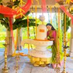 Aishwarya Pisse Instagram – #satyamshivamsundaram #devotionalsongs #evergreensongs #kartikamasam #instareelsindia❤️
