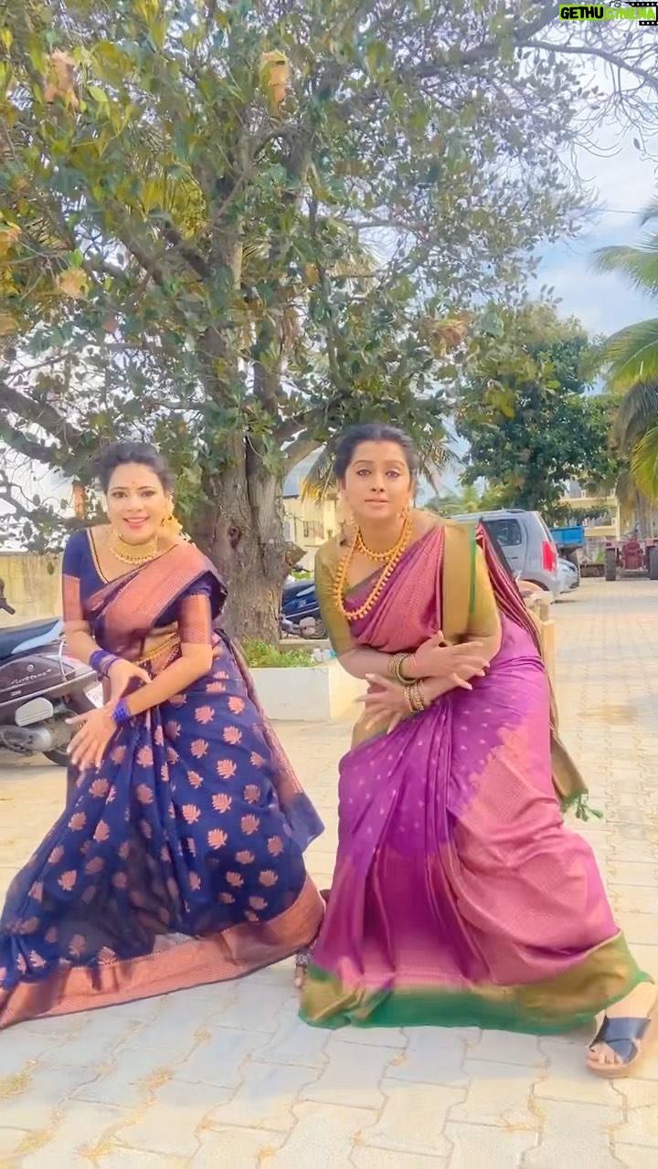 Aishwarya Pisse - 17.4K Likes - #instatrending #rakammaremix #shootgap #festiveday #shootingfun #sundariserial #udayaserial #udayachannel @bhavyapoojary_official