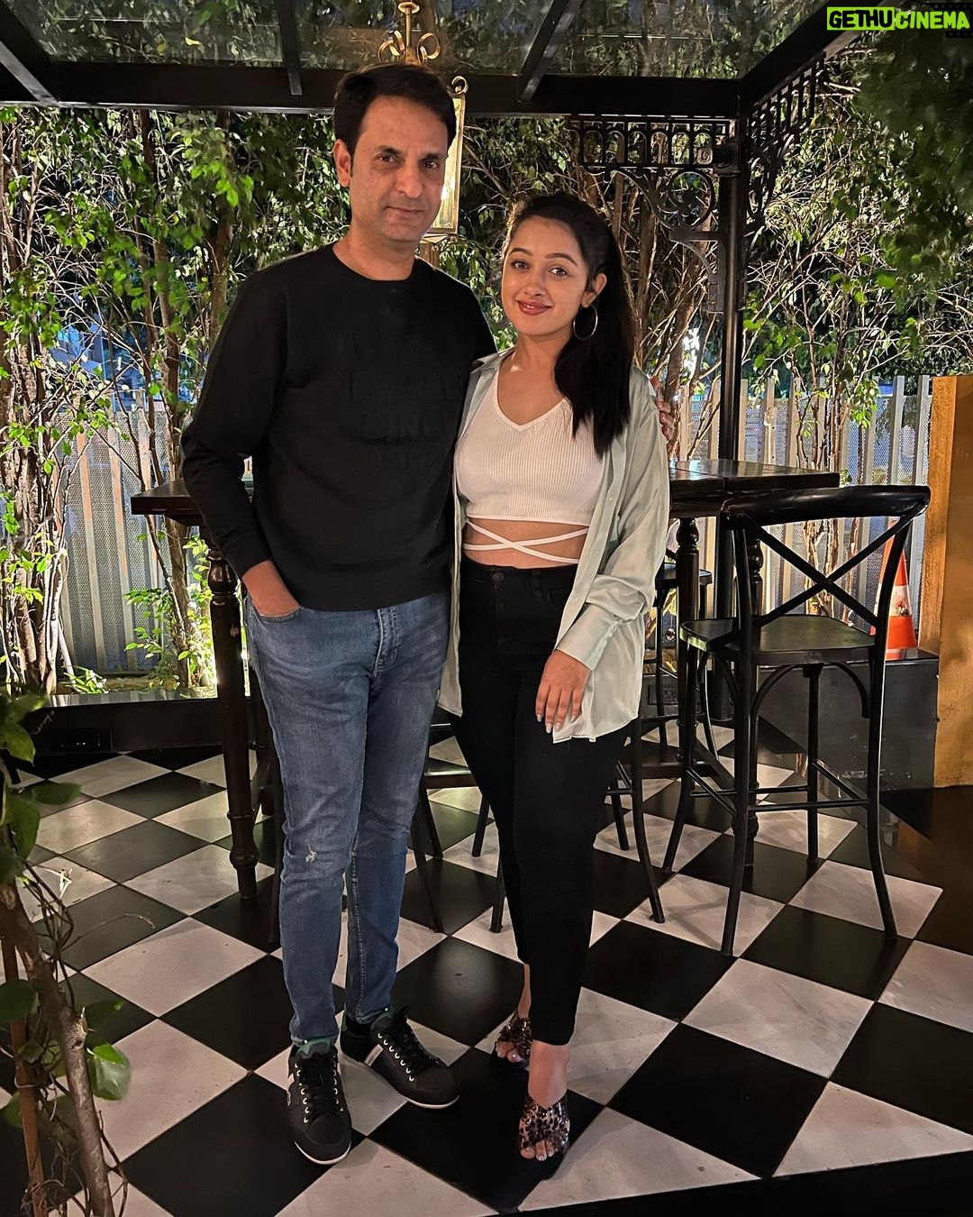 Aishwarya Pisse Instagram - Meeting fav ppl after long tym satisfies ur soul