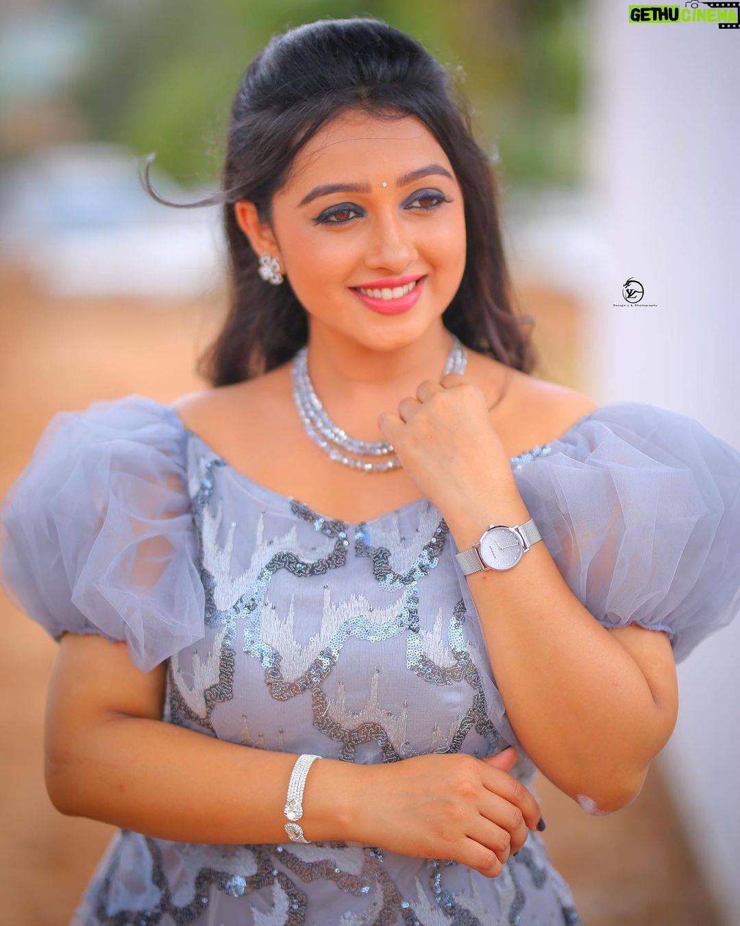 Aishwarya Pisse Instagram - This beautiful outfit by @wardrobe.talks @devyani_pridhvi PC: @naveen_photography_official Hyderabad