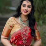 Aishwarya Pisse Instagram - Apsara aali❤️❤️ Jewellery: @emmadi_silver_jewellery_hyd Outfit: @maramsclothing_official Stylist: @priyareddy_baddigam Camera work: @maturi_venky Video editor: @bathulaarvind Hairstyle: @praneetha_beautymakeover #festivevibes💫 #dasaraevent #reelsinstagram #reelitfeelit #instalove #instafashion