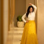 Aishwarya Pisse Instagram – Life is too boring without an attractive ambiance..
Pc: @maturi_venky 
Skirt: @joshnikacollections
Hair makeover: @hairstylesworld_by_likhitha