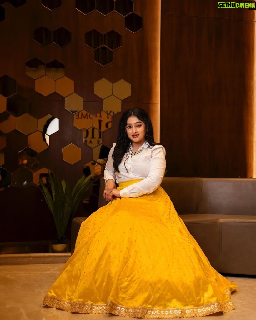 Aishwarya Pisse Instagram - Life is too boring without an attractive ambiance.. Pc: @maturi_venky Skirt: @joshnikacollections Hair makeover: @hairstylesworld_by_likhitha
