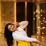 Aishwarya Pisse Instagram – Life is too boring without an attractive ambiance..
Pc: @maturi_venky
Skirt: @joshnikacollections
Hair makeover: @hairstylesworld_by_likhitha