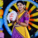 Aishwarya Pisse Instagram – Flame all ur negativity and bad memories and welcome first festival of the year with great joy….Happy Bhogi to all…
Outfit: @eiraa.fashions 
Pc: @paulino_pictures 
#zeesankranthisambaralu #zeeteluguevents #zeetelugu2023 #sankranthi #sankranthivibes #firstfestivaloftheyear Hyderabad