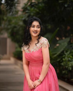 Aishwarya Pisse Instagram - Pink vibes only!!!🌸🌸
Outfit: @ishu.closet5 
Pc: @maturi_venky 
Hairstyle: @hairstylesworld_by_likhitha