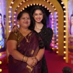 Aishwarya Pisse Instagram – Nazar na lage🧿🧿🧿
On the occasion of Zeetelugu Kutumbam awards 2023…
Outfit👗: @sarika_designer_studio
Pc 📸: @maturi_venky
Hair makeover: @hairstylesworld_by_likhitha Hyderabad