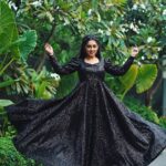 Aishwarya Pisse Instagram – Nazar na lage🧿🧿🧿
On the occasion of Zeetelugu Kutumbam awards 2023…
Outfit👗: @sarika_designer_studio
Pc 📸: @maturi_venky
Hair makeover: @hairstylesworld_by_likhitha Hyderabad