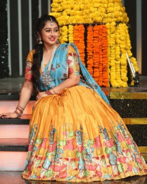 Aishwarya Pisse Instagram - Happy Bathukamma🙏
 
Outfit: @pattusarees_dc3 
#batukammafestival #telanganafestival #telugutradition #starmaa #adhivaramwithstarmaparivaram