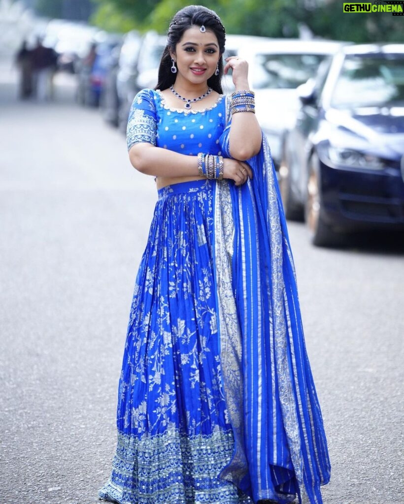 Aishwarya Pisse Instagram - Style is the way to say who you are without any speech… Outfit by: @ishu.closet5 Customised bangles by: @tulsiya.store Pc: @paulino_pictures Hyderabad