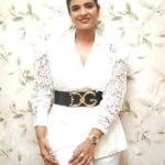 Aishwarya Rajesh Instagram - Shine like the whole universe is Yours ❤️ Outfit @aayuricostumestudio
