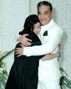 Akshara Haasan Instagram - I know a day late. Happiest birthday to the man himself. A man who has taught me some great things as a father and as a true legend in our film industry. Truly greatful to be your daughter bapuji. ❤️ @ikamalhaasan