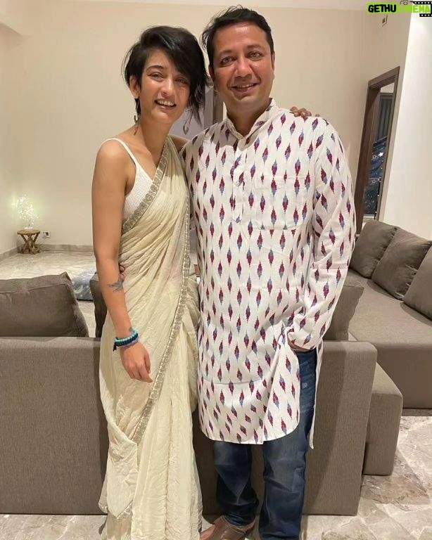 Akshara Haasan Instagram - Cousins In the house. Happy Diwali. From the Haasans.