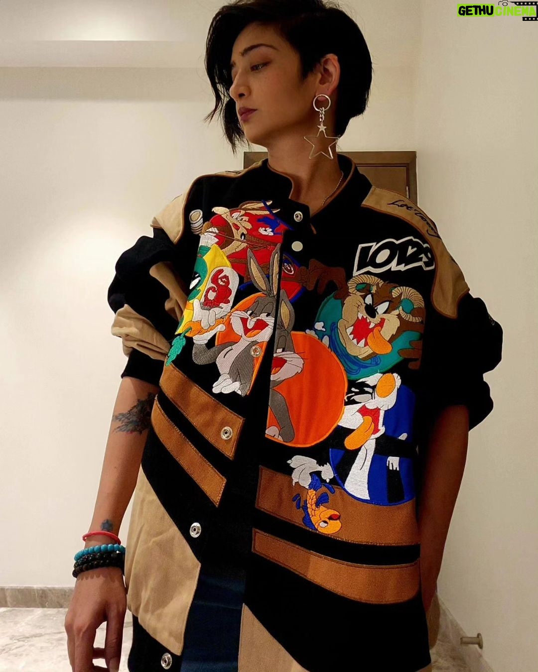 Akshara Haasan Instagram - New jacket to my collection. Childhood throwback.