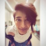 Akshara Haasan Instagram - Halloween night and the Peaky F***ing Blinders comes out. 🎃🎃🎃👻👻👻 HAPPY HALLOWEEN!!!