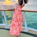 Akshata Sonawane Instagram - why else are we here if not to live with unreasonable passion for things 🌊 Arabian Sea