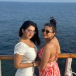 Akshata Sonawane Instagram - Our cruise trip in a nutshell 🌰 Don’t miss the last picture 🤫🤣 Mumbai - मुंबई