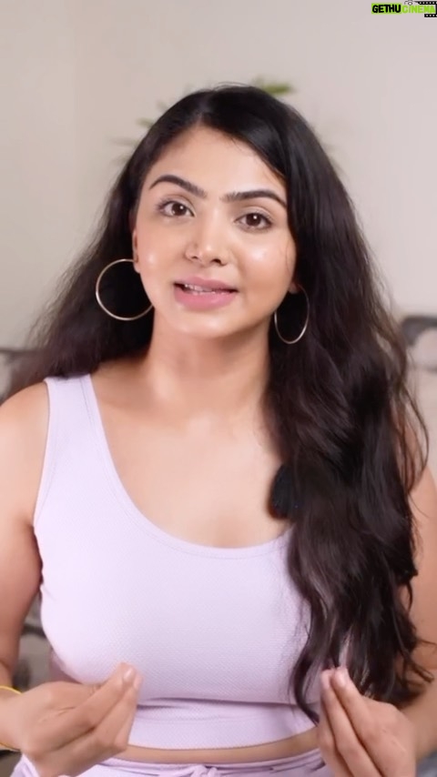 Akshata Sonawane Instagram - To all my skincare girlies! 🌟 Are you afraid of using Vitamin C on your skin? Worry not! I have the exact solution for you. You need to try the Garnier Bright Complete Vitamin C Serum. It’s a game-changer for every skin type – whether you’re oily, combination or dry. Say goodbye to spots with this powerhouse formula and embrace the glow! 💆‍♀️ *vs Bright Complete SPF 40 Serum Cream. *Basis clinical study on reduction of spot colour & number, not size #Garnier #BrightComplete #VitaminC #Serum #Skincare #SkinSuitability #SuitsMySkin #Brightness #AD