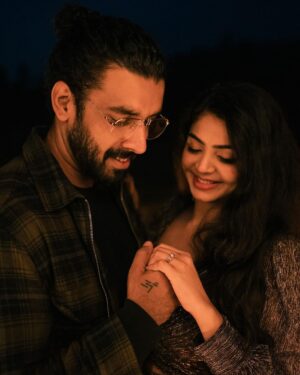 Akshata Sonawane Instagram - I met a guy a year back and I fell in love. The kind of love I’ve only always imagined to one day find. The kind of love I didn’t know exists.

I fell in love with his innocence, his kindness, his patience and his efforts.
I fell in love with his chicken curry he one day made for me just because I was missing home food.
I fell in love more and more watching him with his family and eventually I fell in love with his family.
I fell in love with his “adi na pilla ra!”
I fell in love everytime he went down on his knee, drunk proposing me and waking up the next day cursing himself saying “I want to do this right!”

And right he did.

I’ve always imagined my dream proposal to be in the mountains. In the abundance of green, nature’s peace, nippy breeze and a little drizzle.

On the eve of 9th October 2023, the man of my dreams got down on one knee and asked me to marry him, in the most perfect way possible.
..and I said YES! 💍❤️

PC: @clickzz_ofraj