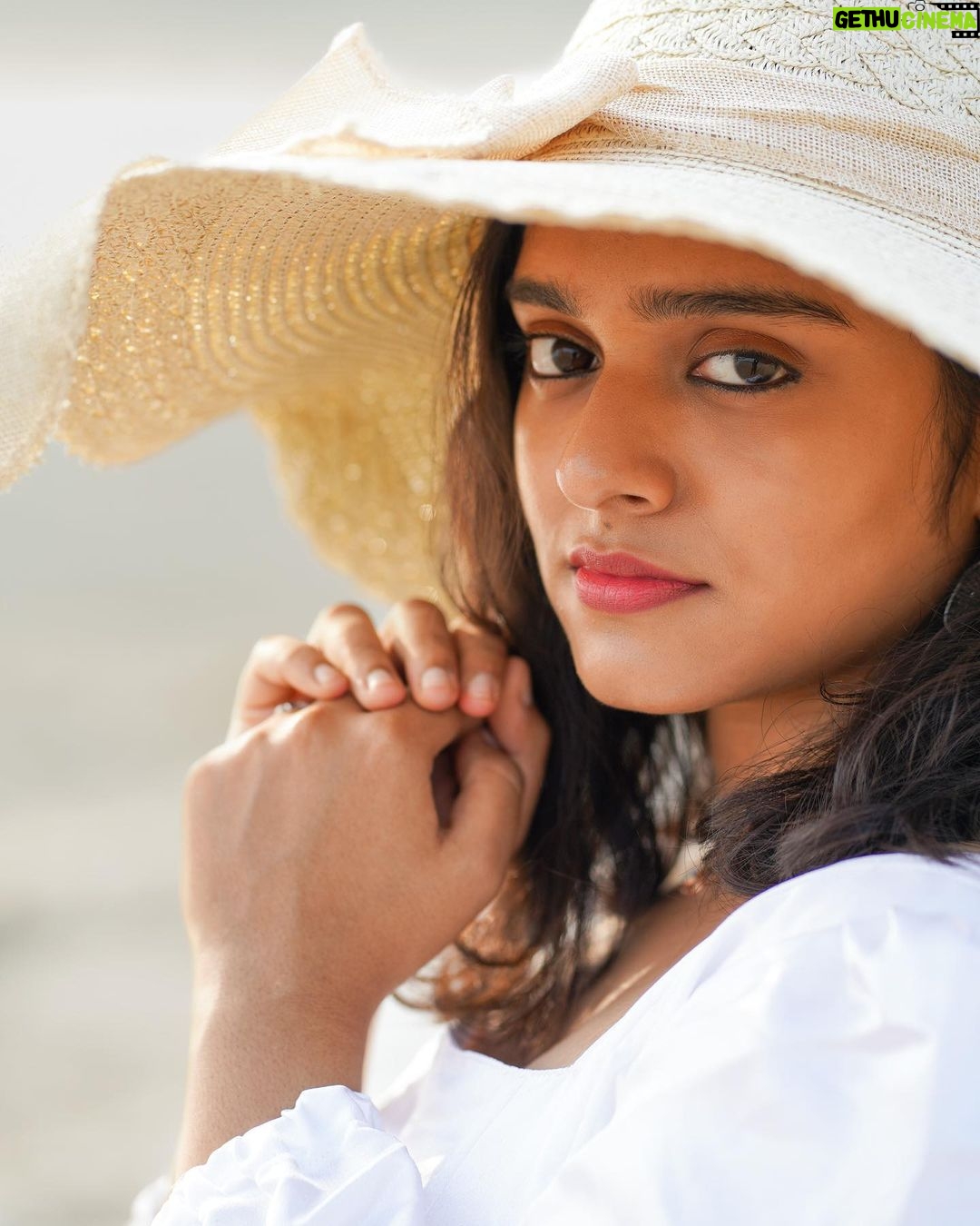 Akshatha Ajit Instagram - 📸 @twilightzone_photography 👗 @niraabyrubinirajesh