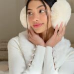 Alanna Panday Instagram - “I’m cold” makeup ❄️ Products: Rare Beauty Liquid Luminizer Highlight: Shade Bronze Gold & True Gold Charlotte Tilbury Pillow Talk Beautifying Face Palette Nudestix Cream Blush Peach Tarte Gilded Glamour Eyeshadow Pallet REFY Lip Gloss Red