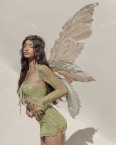 Alanna Panday Instagram - Tinker Bell 🧚🏻 Pixie Hollow