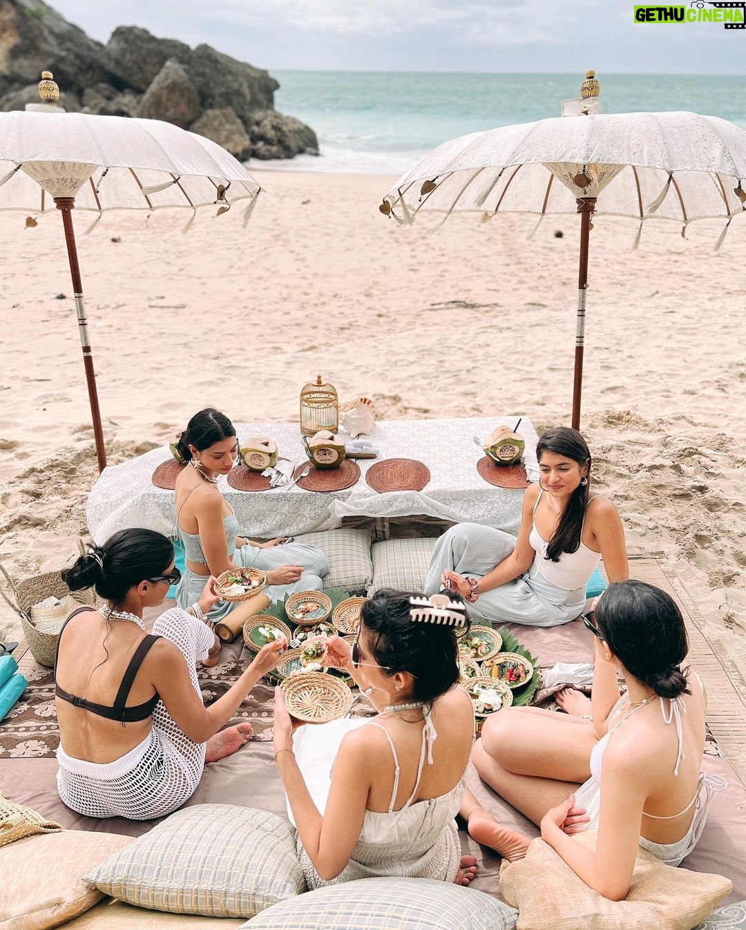 Alanna Panday Instagram - Bachelorette in Bali ☀️ @ayanavillasbali @ayanaresort AYANA Resort BALI