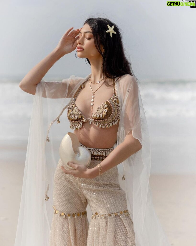 Alanna Panday Instagram - #KALKIxALANNA 🐚 Another one of my favourites we designed for this collaboration collection! Wearing the shell bralette with the sequins sharara pants. Click the link in my bio to shop this look.