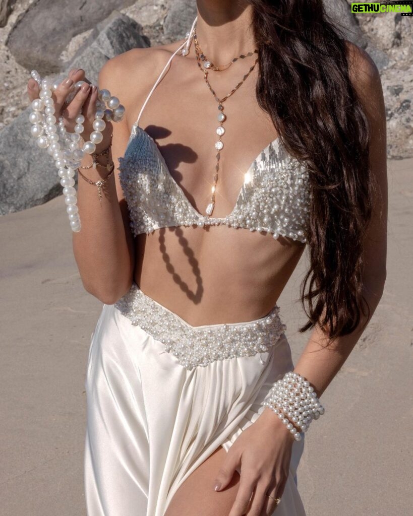 Alanna Panday Instagram - #KALKIxALANNA is finally here and I’m so excited to share it with you guys! This capsule collection is inspired by all things I love the most - Silhouettes inspired by sirens, colours of the water, sand and earth and elements like shells and pearls 🐚 Click on link in my bio to shop the collection!