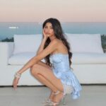 Alanna Panday Instagram - Peak-A-Boo 🎀 @machandmach