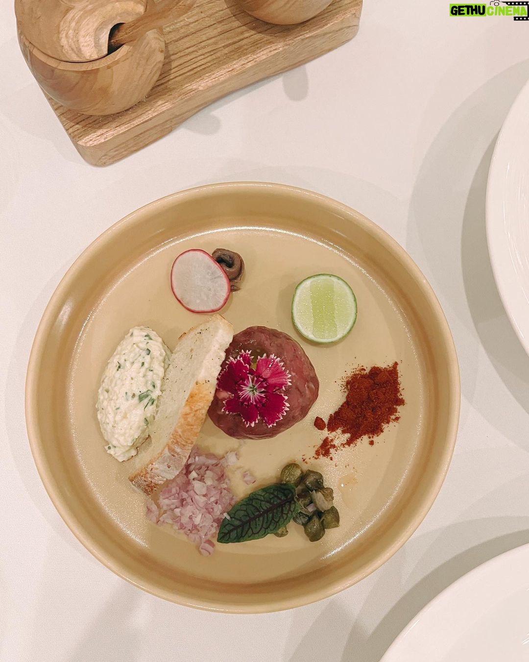 Alanna Panday Instagram - Food Dump @ayanaresort @ayanavillasbali AYANA Resort BALI