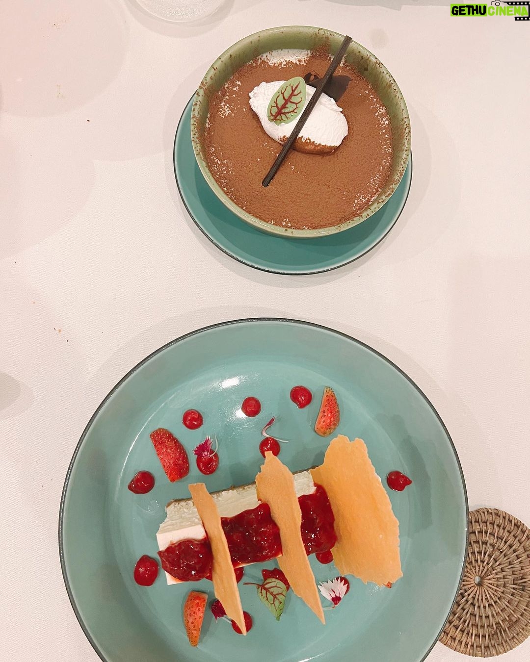 Alanna Panday Instagram - Food Dump @ayanaresort @ayanavillasbali AYANA Resort BALI