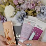 Alanna Panday Instagram - If your New Years resolution was to spend less $$$ on skincare and make up you NEED @IPSY’s Full Size Subscription #IPSYPARTNER You get 5 full size products for just $28. If you had to buy each of these individually it would be $120+!! How can you say no to that? They’ve also made some exciting changes for 2023! Their full subscription members now get to opt in for a ‘Beauty Boost’ to receive one additional high-delight, full-size product (worth $40+) for only $15 more a month. Januarys Full Size Subscription: @MuradSkincare - AHA/BHA Exfoliating Cleanser @tartecosmetics - SEA H2O balm lip tint @fentybeauty - Sun Stalk'R Face + Eye Bronzer & Highlighter Palette (BOOST)  @firstaidbeauty - KP Smoothing Body Lotion @mischobeauty - Eyeshadow Palette @v_kosmetik - Eyelash Curler Click the link in @IPSY's bio to take their 5-minute quiz to personalize your own Glam Bag!