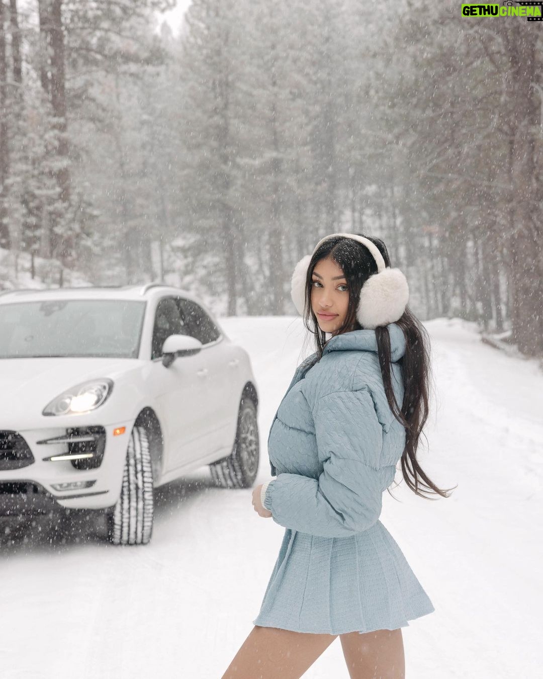 Alanna Panday Instagram - ❄️⛄️ Bend, Oregon
