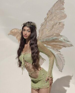 Alanna Panday Instagram - Tinker Bell 🧚🏻