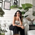 Alaya F Instagram - Hope all of you have a happy happy day today 🤍 . . . Styled by @sheefajgilani Hair by @souravv_roy_ Make up by @divyashetty_ Assisted by @jhanvikhatwani_ Outfit: @intrinsic.in jewels: @iblamebeads @paromapopat