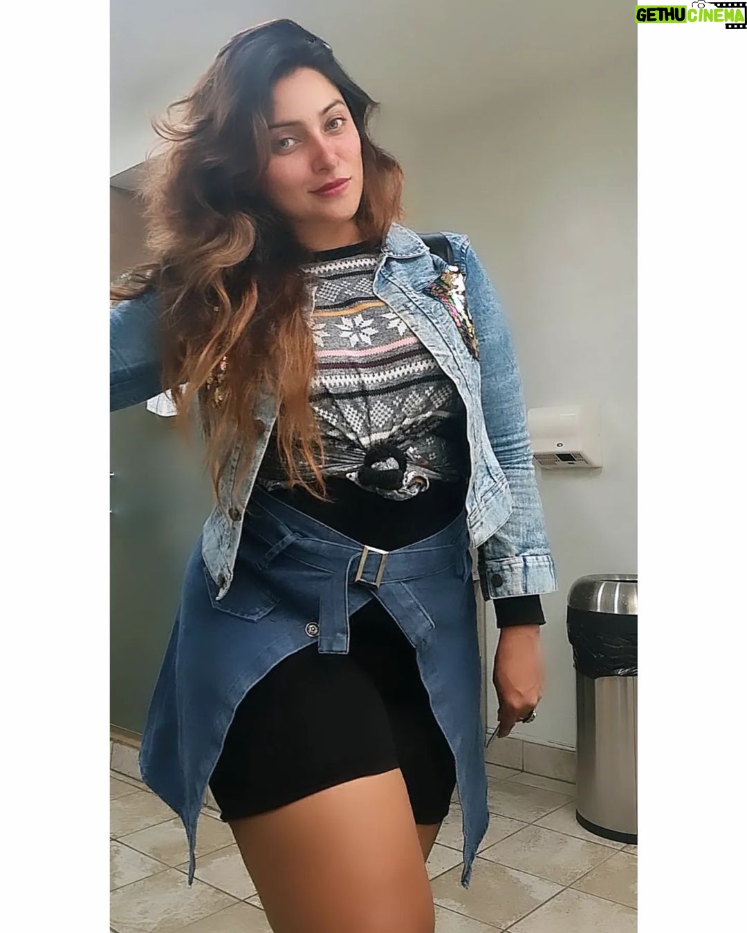 Aleeza Khan Instagram - ♣️♣️♠️♠️🎰🎰🎰Las vegas 🎰🎰🎰♠️♠️♣️♣️ #photodump #Lasvegas #casino #onlinegaming #gamezone #funzone #nevada #reelsindia #video #instareels #bollywood #beautiful #repost #trend #style #photooftheday #viralvideos #instalike #likes #likesforlike #motivation #nature #makeup #mumbai #youtube #foryoupage #post #exploremore Las Vegas, Nevada