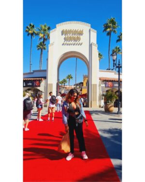 Aleeza Khan Instagram - Hollywood!!!! Where dreams Come true .... 

LOS ANGELOS CALIFORNIA.📍

YES I SAW A DREAM , AND I MADE IT COME TRUE. SINCE CHILDHOOD ALWAYS BEEN A FAN OF HOLLYWOOD MOVIES AND TV SHOWS. FROM BEING AS OLD 5YRS OLD TILL DATE. WHO SAYS DREAMS DONT COME TRUE... IF YOU HAVE THE COURAGE TO DREAM BIG AND MANIFEST IT EACH  DAY AND NIGHT. IT TAKES QUITE A LONG PROCEDURE .. BUT IT DOES COME TRUE
AGE NO LIMITS!!!

TOTALLY BLESSED !! SPEECHLESS 
OUT OF WORDS .!!! SUPER EXCITED FOR THE @unistudios .WHAT A WONDERFUL DAY OUT AT THE STUDIOS. WORTH EVERY PENNY. 

TIMINGS 9AM TO 6PM 

ITS A HUGE PROPETY TAKES UR ENTIRE DAY !!!!
STARTS FROM 100$ goes upto 170$ ( FOR GENERAL ENTRY)
AND 200$ to 250 ( EXPRESS PASS SINGLE ENTRY TO UNLIMITED PASS) 

#TIP: EITHER START EARLY / OR IF U DONT WANNA WASTE TIME IN WAITING TAKE TYE EXPRESS PASS. 

#TIP:  STARTS AT 9AM , ITS A HUGE PLACE, TO EXPERIENCE EVERYTHING AND NOT MISS OUT ON ANYTHING START UR DAY EARLY ..EARLY AS 7AM FINISH UR BREAKFAST AND GET READY AND LEAVE BY 8AM. TO BE THERE SHARP BY 9AM. 

FOOD WATER BOTTLES CAN BE TAKEN INSIDE, INCASE IF YOU WANNA SAVE UR EXTRA BUCKS AND TIME, CARRY UR OWN FOOD. OTHERWISE, FOOD, RESTAURANTS, COFFE SHOPS,UR  FAVOURITE STARBUCKS TOO... EVERYTHING IS AVAILABLE INSIDE.SHOPPING FROM UR FAVOURITE MOVIE STORES US ALSO AVAILBLE. 

ABSOLUTELY 💯 💯 💯 

MEET ALL UR FAVOURITE CHILDHOOD  CHARACTERS, FAVOURIYE MOVIE SETS , RIDE EXPERIENCE, THEME PARKS, ETC.

EVERYTHING AT ITS BEST!!!
FROM TRANSFORMERS TO HARRY POTTER,FROM THE MUMMY TO JURASSIC WORLD , TO NINTENDO WORLD, SUPET MARIO BROS, NINJA TURTLE .
FROM HOGWARTS TO SIMPSONS, SCOOBY DOO ,TO KRUSTYLAND, 
EVERTHING WAS JUST SO PERFECT !!!

MEETING MY FAVOURITE TRANSFORMERS SHAKING HANDS TO DANCING WOTH THEM , MADE MY DAY 🤩🤩🤩

#universalstudios #themepark #hollywood #losangeles #california #transformers #themummy #Harrypotter #hogwarts  #Hogwartsexpresss #nintendo #supermario #mario #scoobydoo #simpsons #jurassicpark #jurassicworld #krustyland #ninja #ninjaturtles #lifeofpets #lifeofadventure
