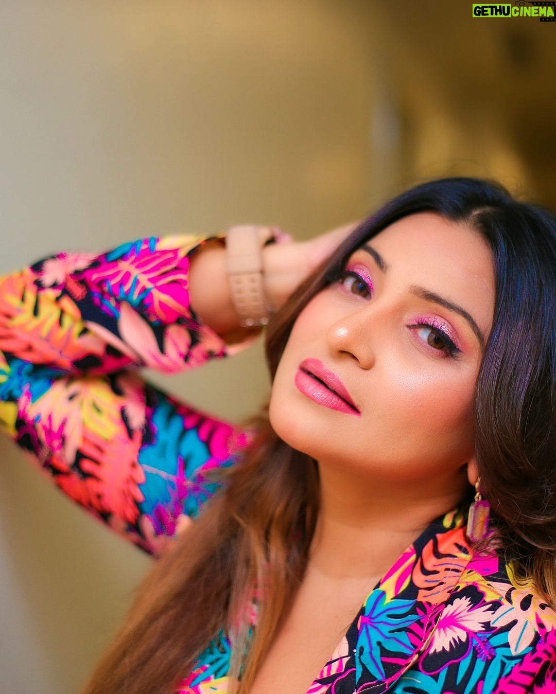 Aleeza Khan Instagram - A Beautiful Shoot in Sri Lanka Colombo At ballys event " Ballys celebrity special gaming Night " @ballyscasinocolombo @thekingsbury @helloclassymoments ๐ธ๐ธ๐ธ #photography #photooftheday #love #instagood #instagram #photo #nature #picoftheday #like #photographer #beautiful #follow #art #fashion #travel #bhfyp #photoshoot #likeforlikes #instadaily #naturephotography #model #me #smile #style #instalike #happy #likes #myself #followme #followforfollowback Colombo, Sri Lanka
