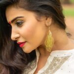 Aleeza Khan Instagram - Onam, Raksha Bandhan, Shravan Purnima....A look for all Mix Bag Festivals #goodmorning #onamspecial #Onam #shravan #rakshabandhan #rakhi #ethniclook #ethnicwear #blockprint #festivevibes #festivefashion #festival #festivewear #festivalsofindia #nikosnarkissosphotography #bollywoodfashion #bollywood #bollywoodstyle Mumbai, Maharashtra