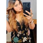 Aleeza Khan Instagram - 💜💜 "When you have a dream, you've got to grab it and never let go." 💜💜 #selflove #selfcare #love #loveyourself #motivation #positivevibes #happiness #inspiration #life #quotes #instagood #believe #lifestyle #mindset #instagram #happy #positivity #success #motivationalquotes #goals #bhfyp #yourself #mentalhealth #like #inspirationalquotes #follow #fitness #quoteoftheday #healing #beauty Classic Studio Mira Road