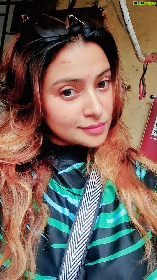 Aleeza Khan Instagram - I visited Dr.Tvacha Laser clinic @drtvacha today for a treatment on my skin. I did their famous Laser Medi-Facial. I trust Dr.Tvacha as its been a 17 year old brand dealing with laser treatments on the skin and I have heard very good reviews of the same from so many of my friends. Dr.Amit @dramitkarkhanis helped suggest me the treatment and I really liked the same. I saw an instant difference in my skin and would highly recommend this for anyone wanting to improve their skin. @drtvacha @dramitkarkhanis #MumbaiSkinClinic #AndheriSkinClinic #SkinCareMumbai #SkinClinicAndheri #SkincareExperts #GlowingSkin #ClearSkin #HealthySkin #SkinTreatments #SkincareMumbai #SkinSpecialists #AcneTreatment #SkinHealth #AndheriBeauty #MumbaiBeauty #SkinCareTips #SkinRejuvenation #AndheriWellness #MumbaiDermatology #Drtvacha