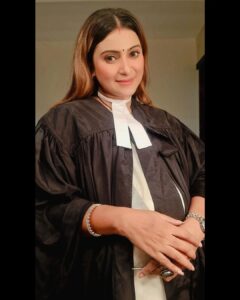 Aleeza Khan Instagram - ♥️♥️ Glad to Join the cast of Radha Mohan on Zeetv As Devika .LSD Production ♥️♥️ Character : Devika sahai Show : Radha mohan Channel : Zee tv #workmode #tvshow #radhamohan #devika #lawyer #zeetv #zee5 #iamaleezakhan #shabbirahluwalia #lsdproductions