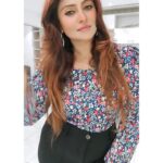 Aleeza Khan Instagram - ♥️♥️♥️ "Happiness often sneaks in through a door you didn't know you left open."♥️♥️♥️ #happiness #love #happy #life #motivation #instagood #selflove #inspiration #positivevibes #quotes #instagram #lifestyle #believe #loveyourself #smile #success #mindset #like #positivity #goals #bhfyp #motivationalquotes #follow #yourself #photography #photooftheday #beautiful #inspirationalquotes #quoteoftheday #peace