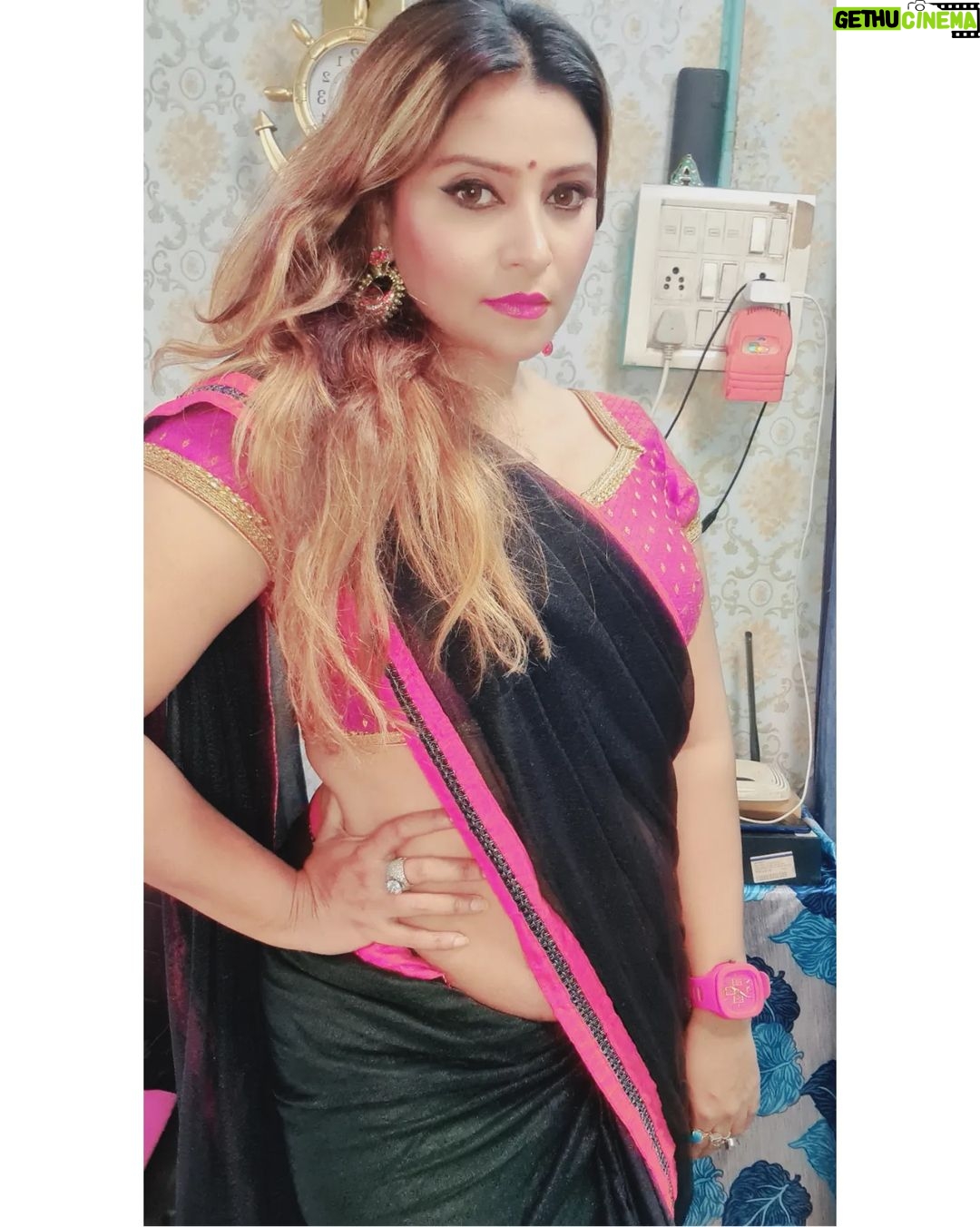 Aleeza Khan Instagram - ❤️❤️“One of the greatest regrets in life is being what others would want you to be, rather than being yourself.”❤️❤️